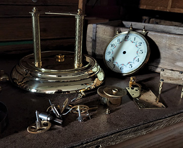 Horloge coucou, cartel, carillon à Paris et en Île-de-France